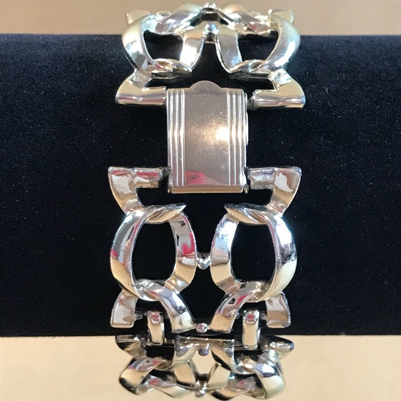 SIGNED Vintage Coro Gold Tone Wide Link Bracelet - Picture 5 of 8